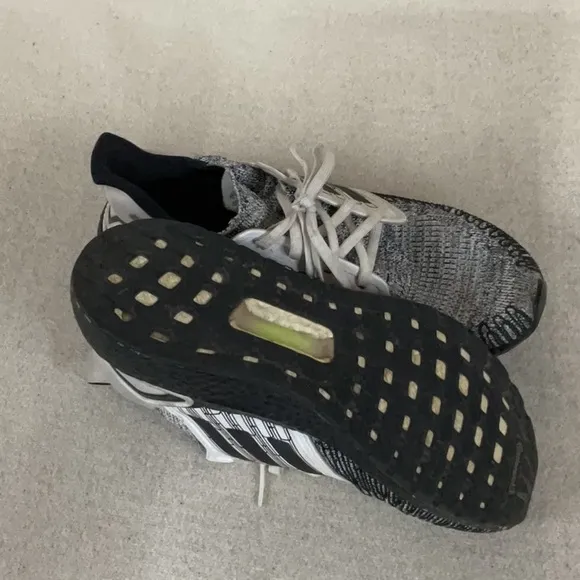 EUC Mens Adidas ultra boost 20 Oreo sneakers