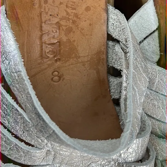 Famolare Hi-Up Wedge Sandals