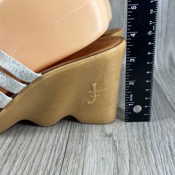 Famolare Hi-Up Wedge Sandals