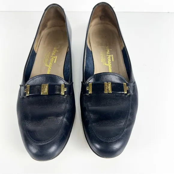 Ferragamo Vintage Dark Blue Leather Low Heel Gold Buckle Loafers 8.5AA Narrow