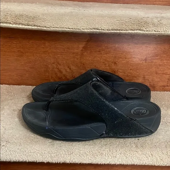 FitFlop Black Sandals for Women Size 9 In Great Condition