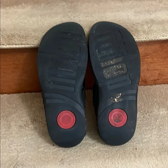FitFlop Black Sandals for Women Size 9 In Great Condition