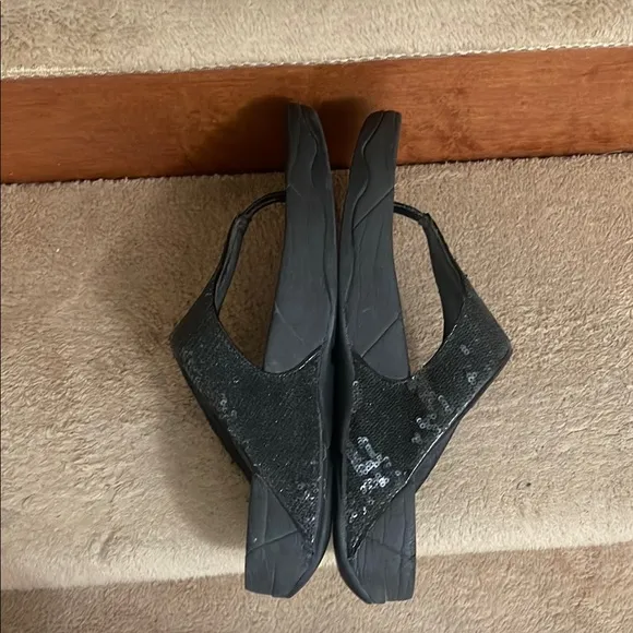FitFlop Black Sandals for Women Size 9 In Great Condition