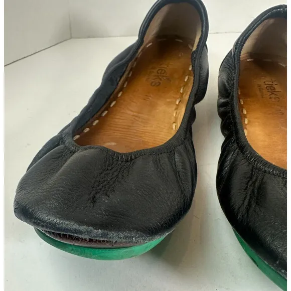 *Flawed* Tieks Black Ballet Flats Leather Slip On Shoes Women's Size 10