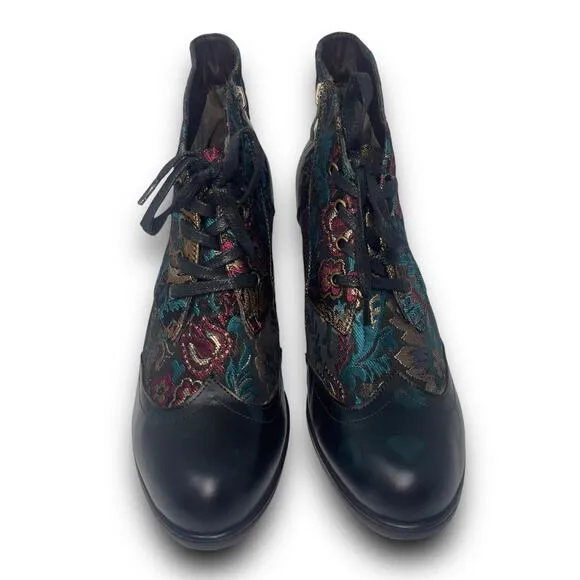 Floral Embossed Oxford Boots Womens size 9.5(41)