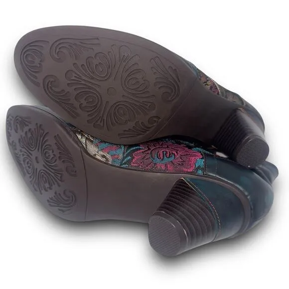Floral Embossed Oxford Boots Womens size 9.5(41)