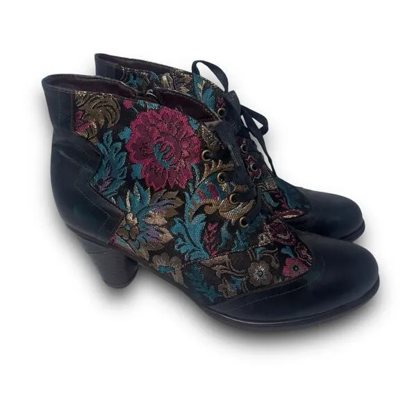 Floral Embossed Oxford Boots Womens size 9.5(41)