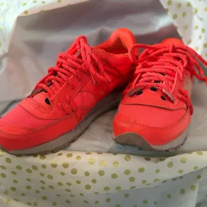Florescent Orange Unisex Saucony Sneakers