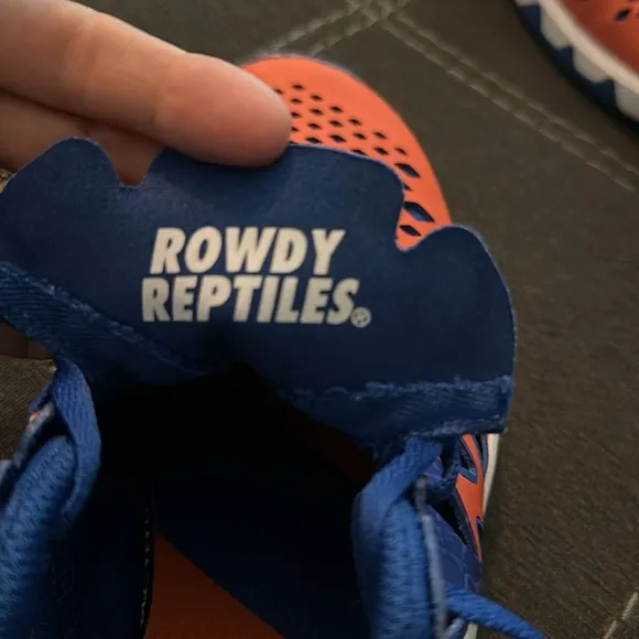Florida Gators Nike Train Speed Sneakers M 9, NWOT
