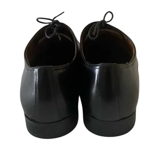 🛒👞🪻Florsheim Men’s shoes Black Corbetta Oxford Cap Toe,Size 9.