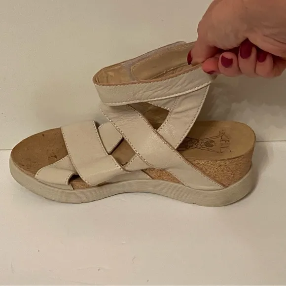 FLY LONDON SHOES WEDGE SANDAL CREAM LEATHER ANKLE STRAPS CORK SIDES Size 40 9.5