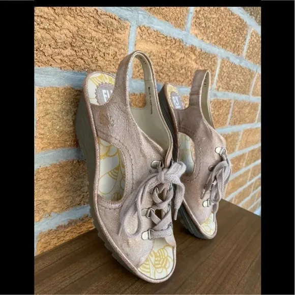 Fly London Yifa Luna Gold Metallic sandals 10.5