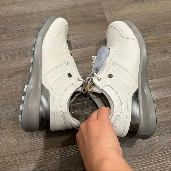 FootJoy Stratos Luxury Casual Spikeless Off White 90111 Golf Shoes Sneakers