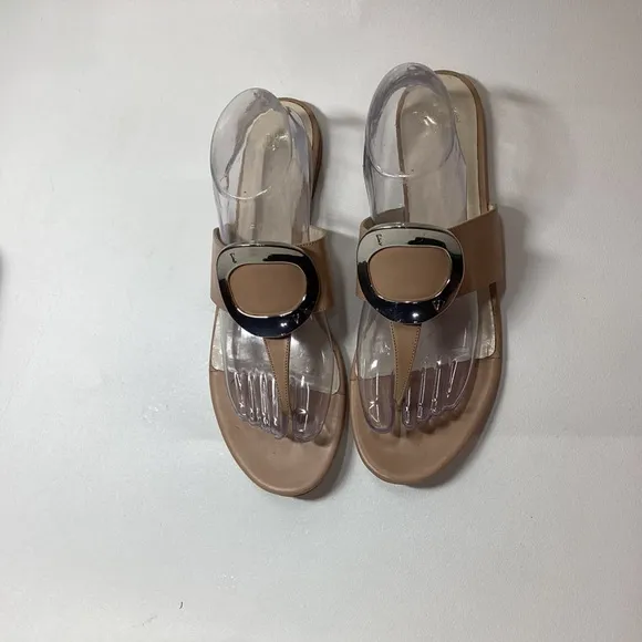 Frances Valentine Leather Slip-On Thong Sandals In Light Tan Size 11