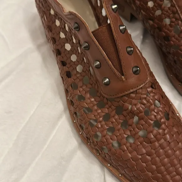 FRĒDA SALVADOR Brown Leather Oxford Slip-On Shoes