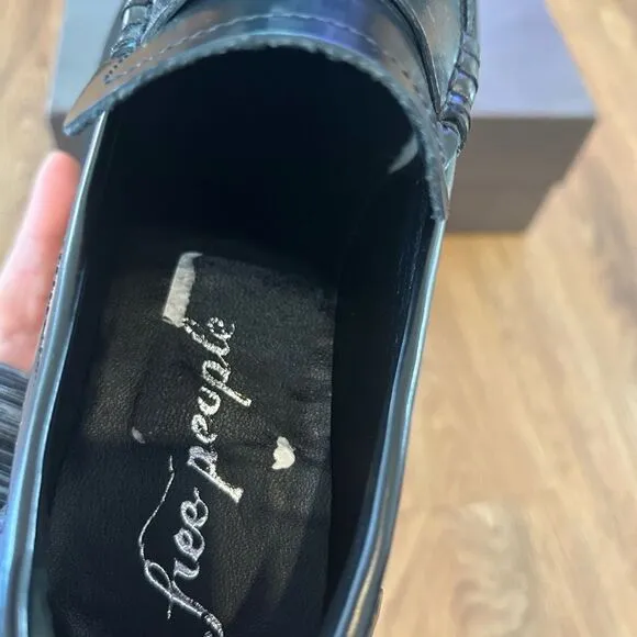 FREE PEOPLE black leather platform vintage loafers shoes women’s 8.5 new