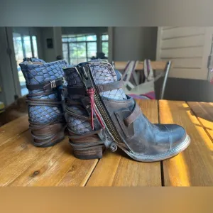 Freebird Crue Booties Women's Size 7