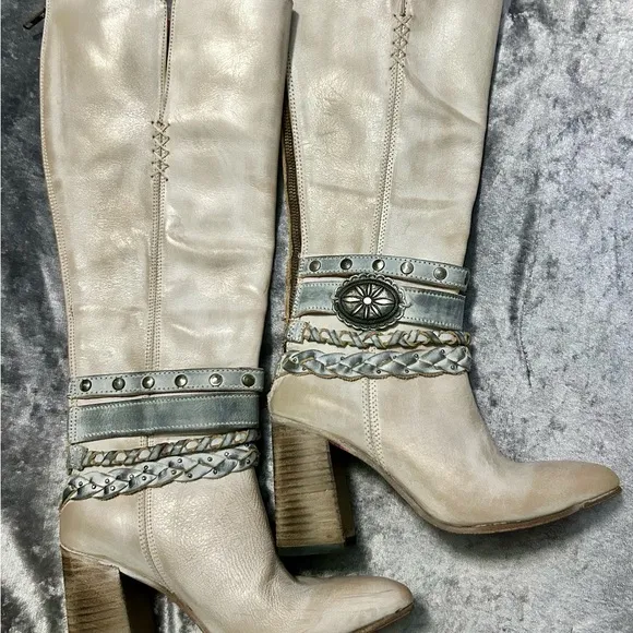 Freebird Juniper Ice Boots
