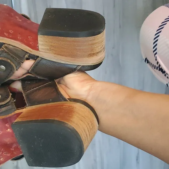 FREEBIRD MOONSTAR  SANDALS