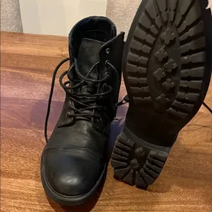 Frye Black Leather Men's Boots size 11