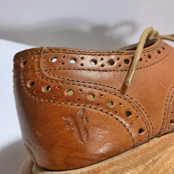 FRYE Brown Leather Wing Tip Laced Oxfords Heels Shoes Women's Sz 7.5