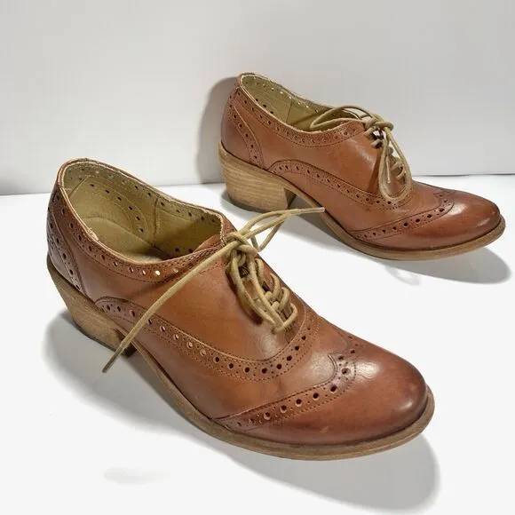 FRYE Brown Leather Wing Tip Laced Oxfords Heels Shoes Women's Sz 7.5
