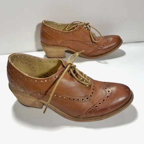 FRYE Brown Leather Wing Tip Laced Oxfords Heels Shoes Women's Sz 7.5