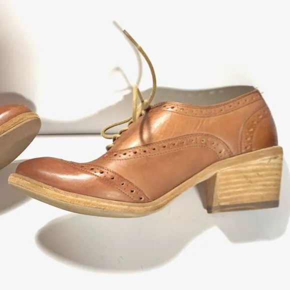 FRYE Brown Leather Wing Tip Laced Oxfords Heels Shoes Women's Sz 7.5