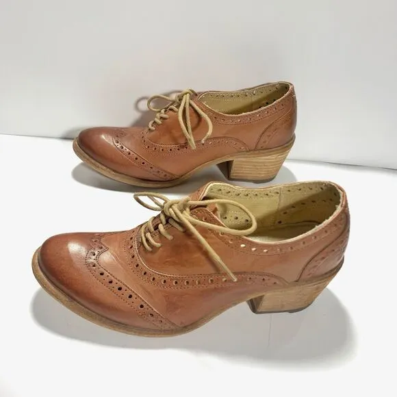 FRYE Brown Leather Wing Tip Laced Oxfords Heels Shoes Women's Sz 7.5