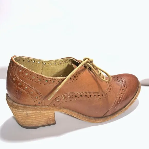 FRYE Brown Leather Wing Tip Laced Oxfords Heels Shoes Women's Sz 7.5
