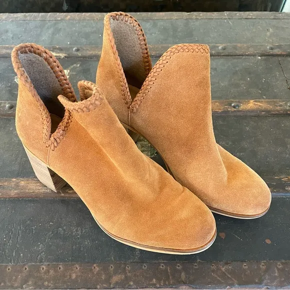Frye Phoebe Braided Cut Out Booties 9