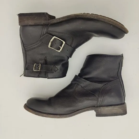 Frye Tyler Engineer Black Leather Moto Buckle Zipper Ankle Booties Womens 8.5