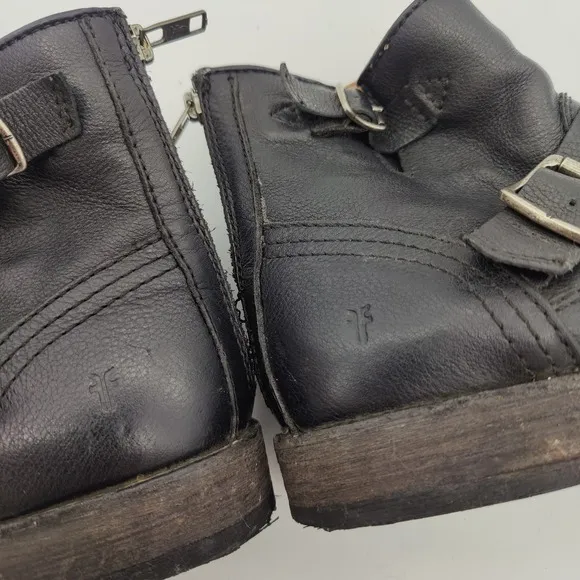 Frye Tyler Engineer Black Leather Moto Buckle Zipper Ankle Booties Womens 8.5