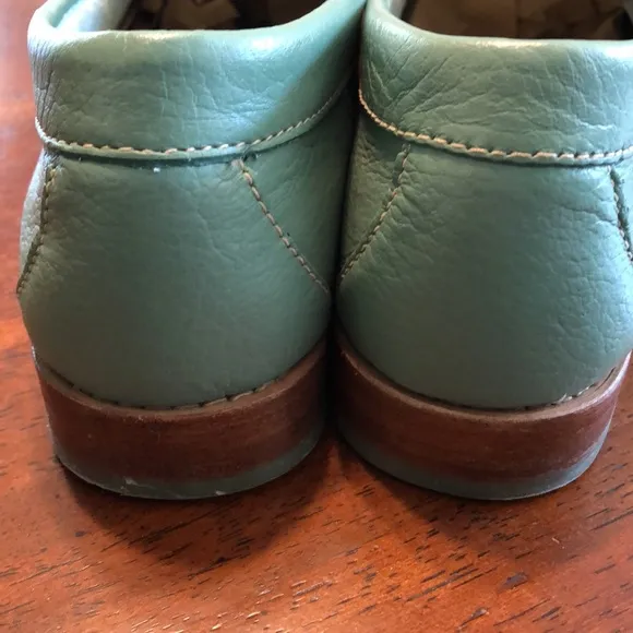 G.H BASS Green Leather Weejuns Whitney Aquarius Loafers Size 6.5