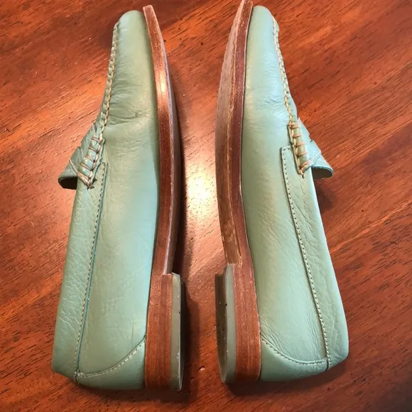 G.H BASS Green Leather Weejuns Whitney Aquarius Loafers Size 6.5