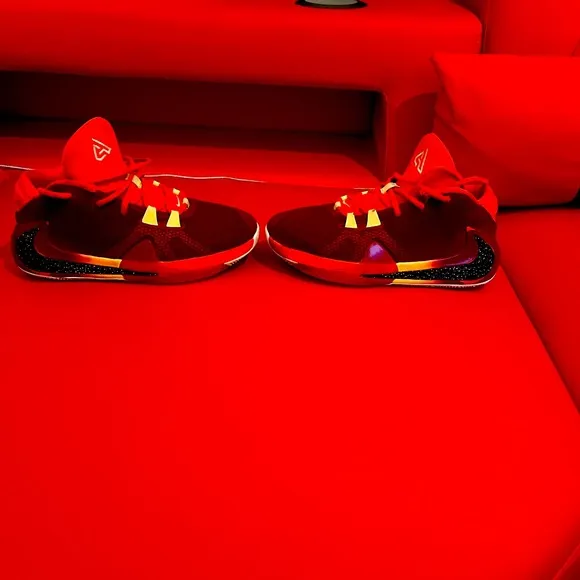 Giannis  Antetokounmpo Sneakers