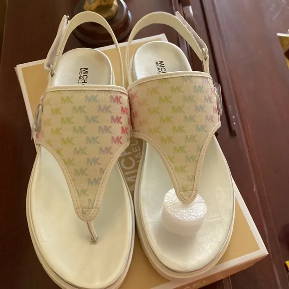 Girls Micheal Kors Sandals