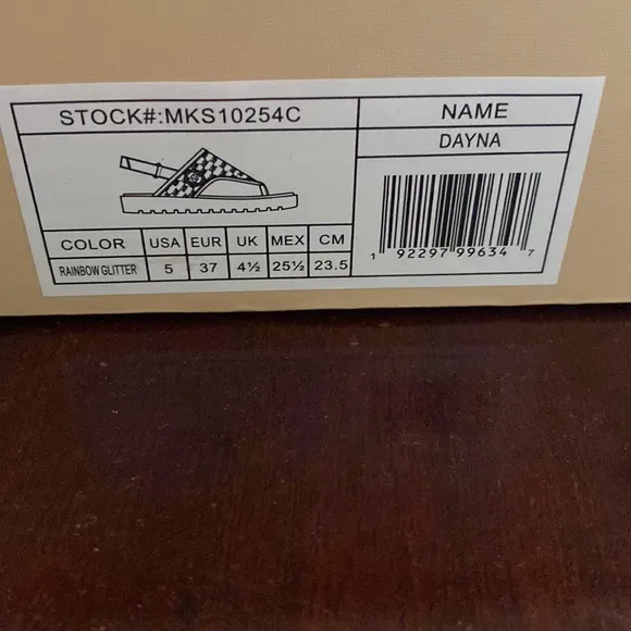 Girls Micheal Kors Sandals