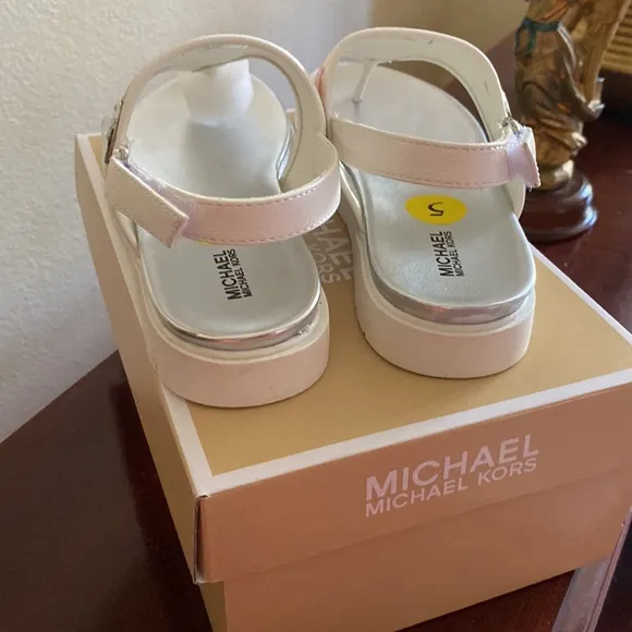 Girls Micheal Kors Sandals