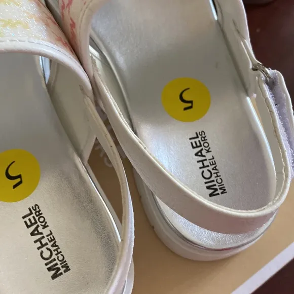 Girls Micheal Kors Sandals