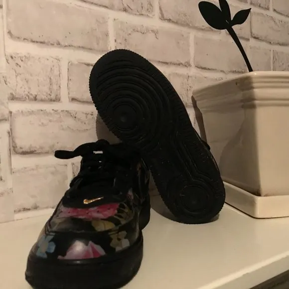 Girls NIKE AirForce F1 LXX Floral Sneakers