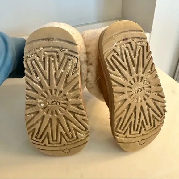 Girls UGGS boots