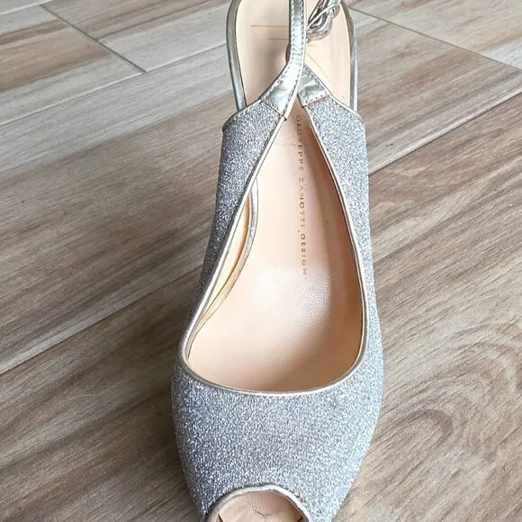 Giuseppe Zanotti Crystal Embellished Heels Eur. 40
