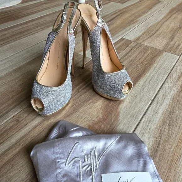 Giuseppe Zanotti Crystal Embellished Heels Eur. 40