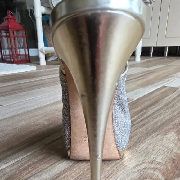 Giuseppe Zanotti Crystal Embellished Heels Eur. 40