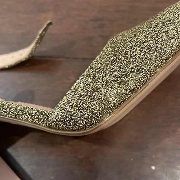 Gold sparkle J. Crew vicky ankle strap closed block toe heels NWOT 7 1/2