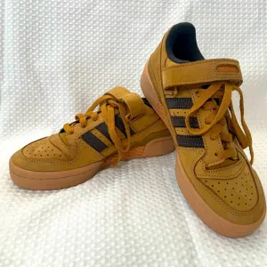 Goma Adidas Forum Low Mesa