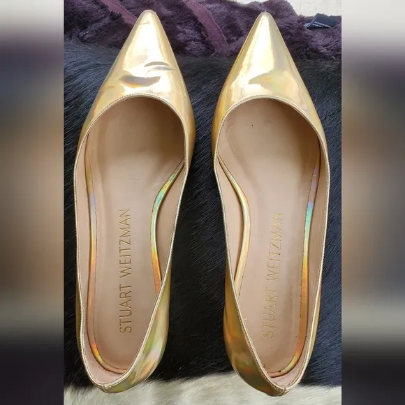 Gorgeous RARE Stuart Weitzman Gold Holographic Emilia Flats Sz 10 MSRP $425