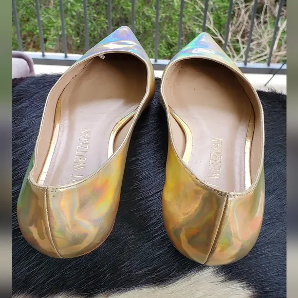 Gorgeous RARE Stuart Weitzman Gold Holographic Emilia Flats Sz 10 MSRP $425