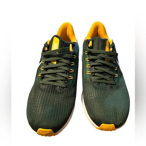 Greenbay Packers Unisex Officially Authorized Nike Sneakers